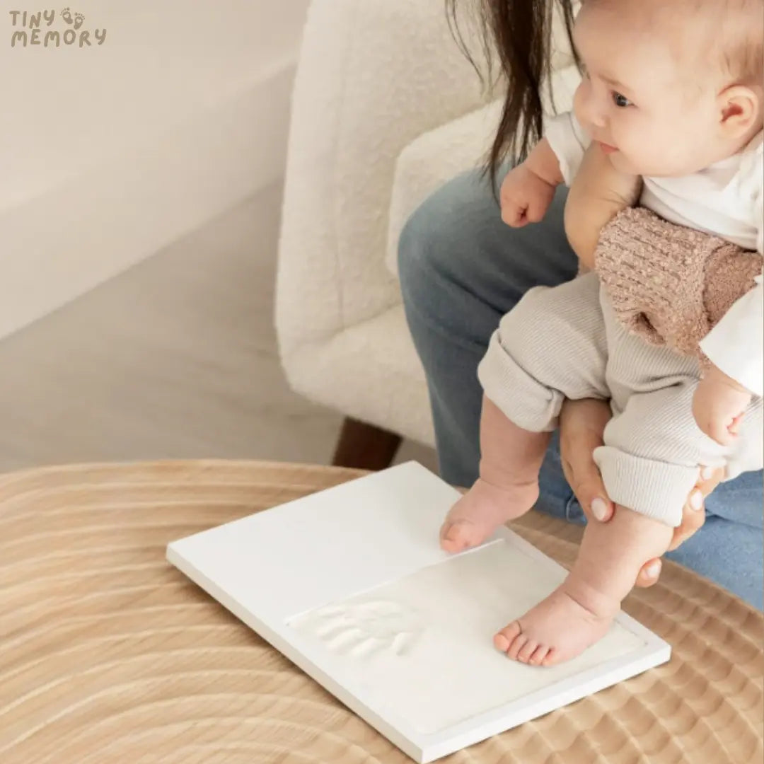 ערכת מזכרת לטביעת יד ורגל - Tiny Memory